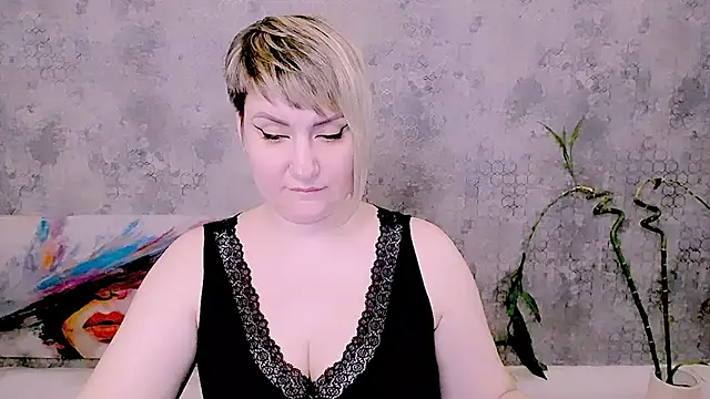 Онлайн чат XXX Djullia