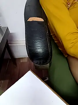 Show modela KumarSilencesex21 na web-kameri