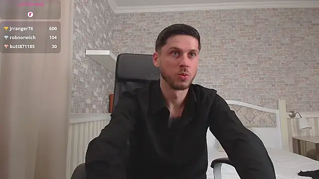 แชท XXX สดของ JonahShaw