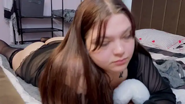 Evelyne_Loo Chat XXX in diretta