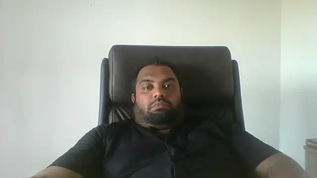 FatCockBoySL: διαδικτυακό σόου στην κάμερα