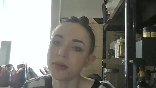 Chat XXX en directo de Trinsy_Love