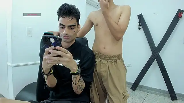 Chat XXX en directo de Gay_Red_Room