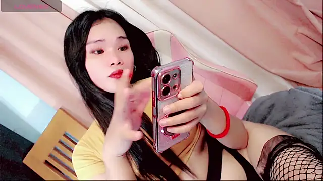 Amomentoflust99 在線直播表演