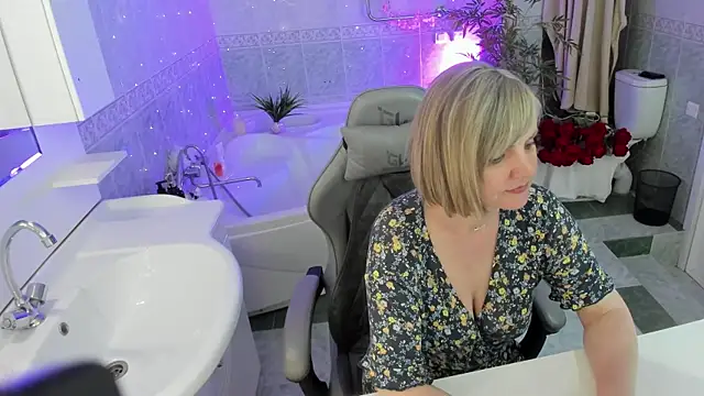 BettyGibsonn's Webcam Show