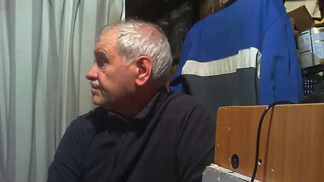 nonnomaturobisex Show Webcam