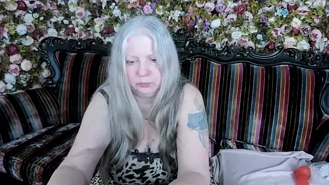 mariabelladonna: онлайн-секс-чат