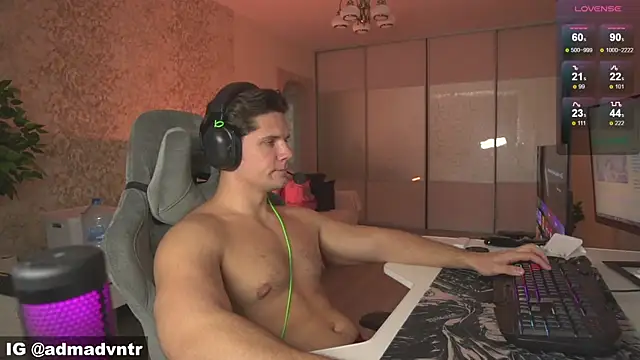 Rus_adventure7's Webcam Show