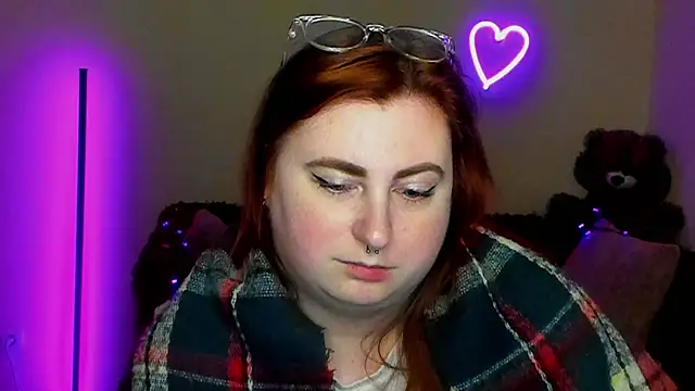 Alicia_love00 élő XXX-chatje