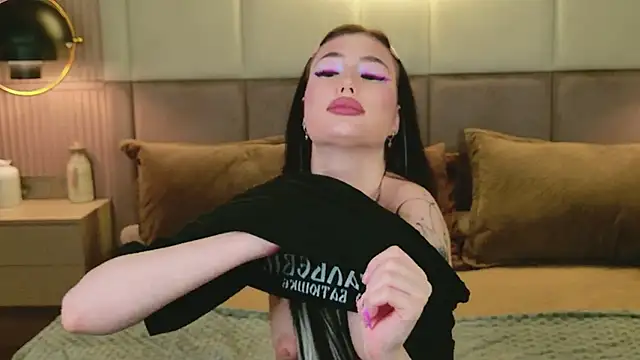 EmmaLawrens 라이브 XXX 채팅