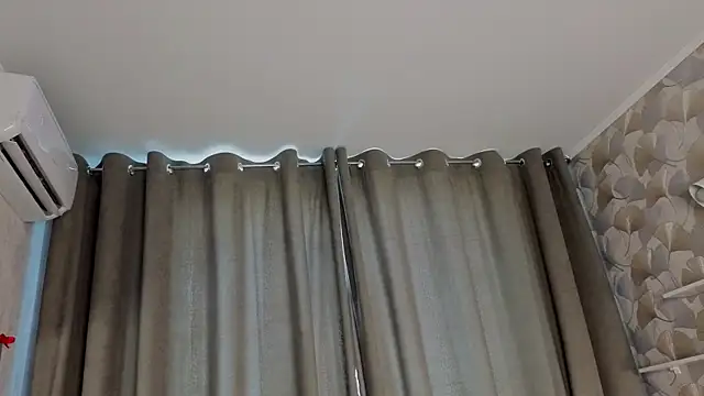 Živý XXX chat MitsuePostel