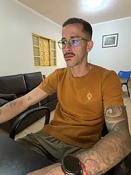 Lucasjandre – Naživo XXX chat