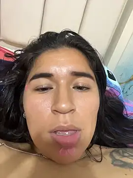 Minico25 Chat XXX in diretta