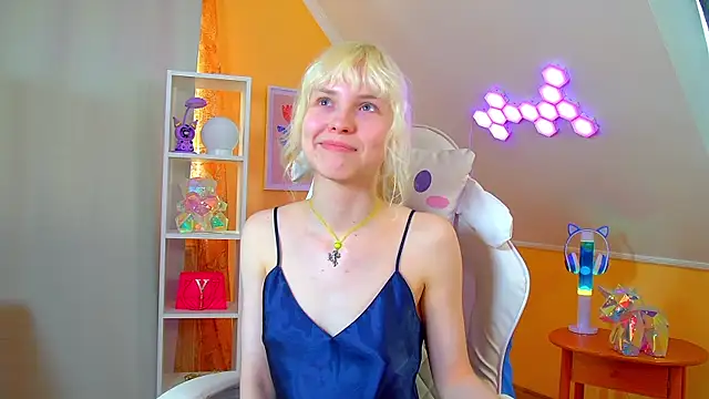 XXX chat uživo modela HannahHollis