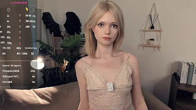 LaureMestler's Webcam Show