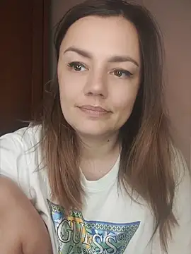 แชท XXX สดของ KrissSexi