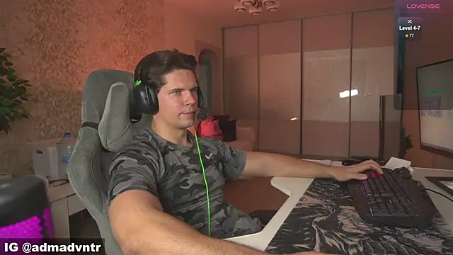 แชท XXX สดของ Rus_adventure7