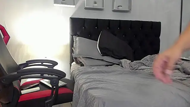 tyler_hank01 在線直播表演