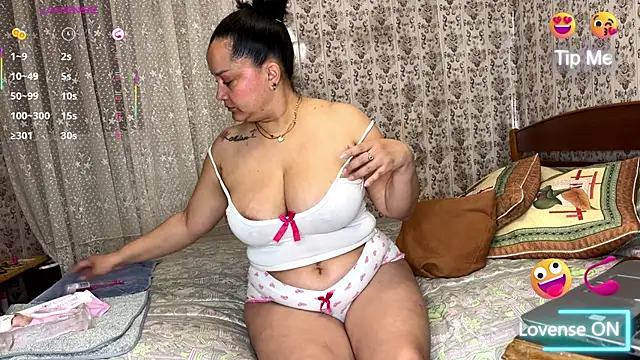 Foxyfox_realsexのライブXXXチャット