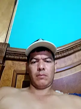 cristian07_ Adlı Modelin Web Kamerası Şovu