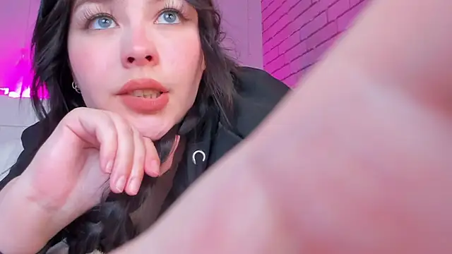 NatalForsyのライブXXXチャット