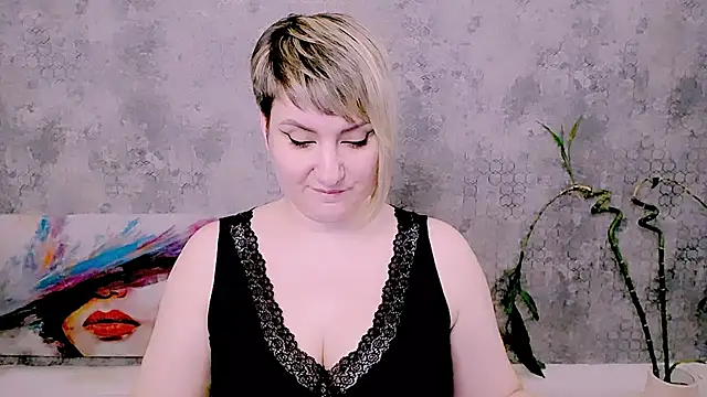 Djullia's Live XXX Chat