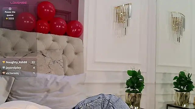 LouiseFleen's Webcam Show