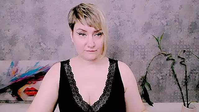 Djullia live XXX chat