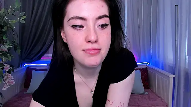 Emily_Less' Live XXX Chat