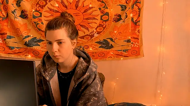 Chat +18 de AliceCUNTach ao vivo