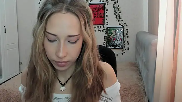 Chat XXX en directo de Emmarayder