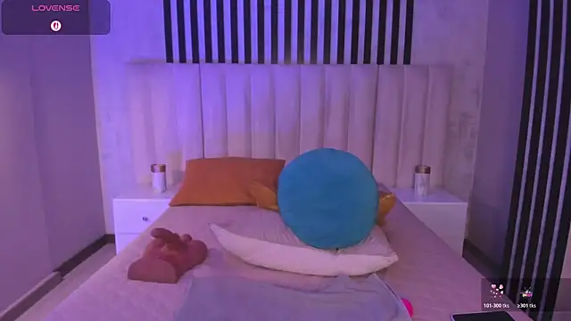 ViolettHansson live XXX chat