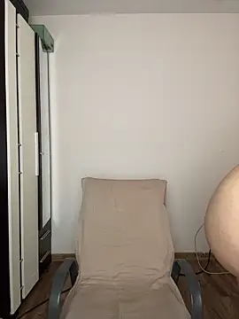 Chatroom XXX en direct de Lucy_doll22