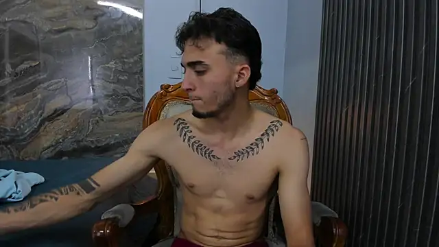 James-06 Show in webcam