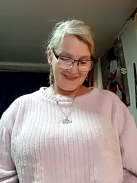 irinamaux's Live XXX Chat