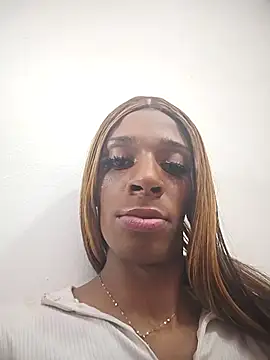 lucianadolll – Kamerová šou