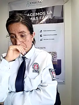 Valentina--1 现场XXX聊天