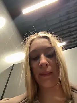 Chat XXX en directo de SashaCatt