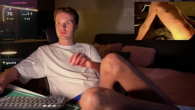 Leonnextdoor 网络视讯表演