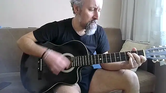 BuckWessle: διαδικτυακό σόου στην κάμερα