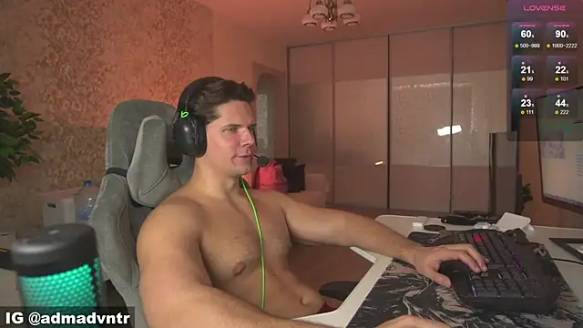 Rus_adventure7のウェブカメラショー