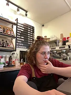 Chat XXX ao vivo de cinnabon_