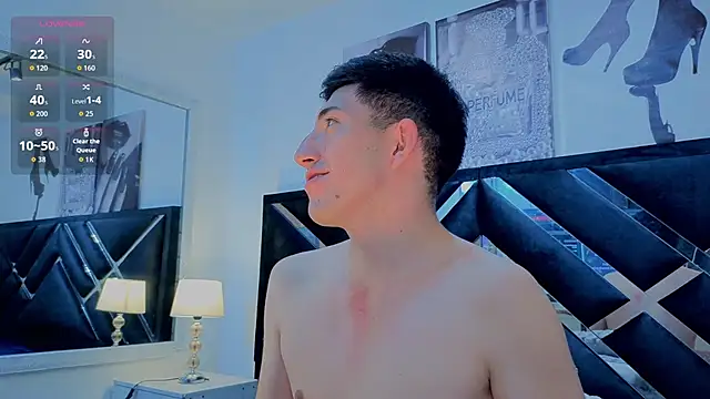 Un_Sluttyy's Webcam Show