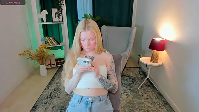 Laly_Peach Live XXX-Chat