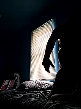 Pokazy przed kamerką – Brandon23xxxgb