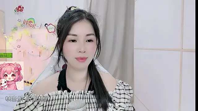 HK_angelchloe Adlı Modelin Canlı XXX Sohbeti