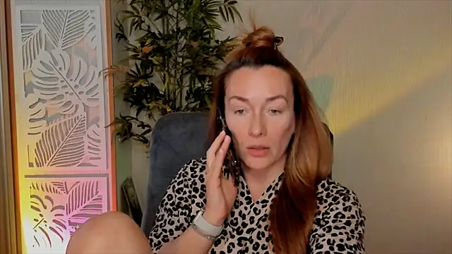 RebeccaMartinez Adlı Modelin Canlı XXX Sohbeti