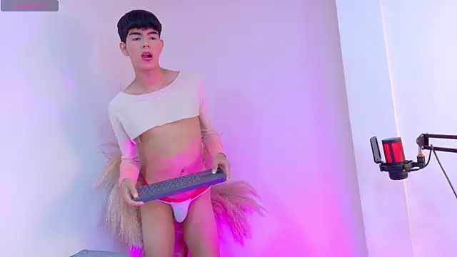 Chat +18 de CAROLYNFOSTER ao vivo