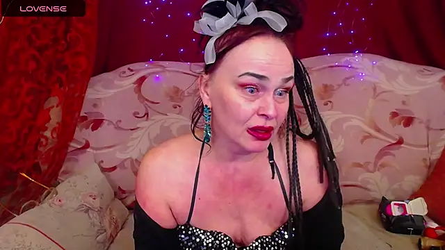 hotzlata's Live XXX Chat