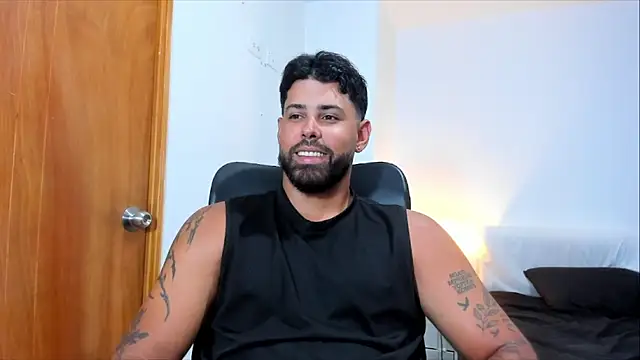 Pokazy przed kamerką – Justyn_Torres